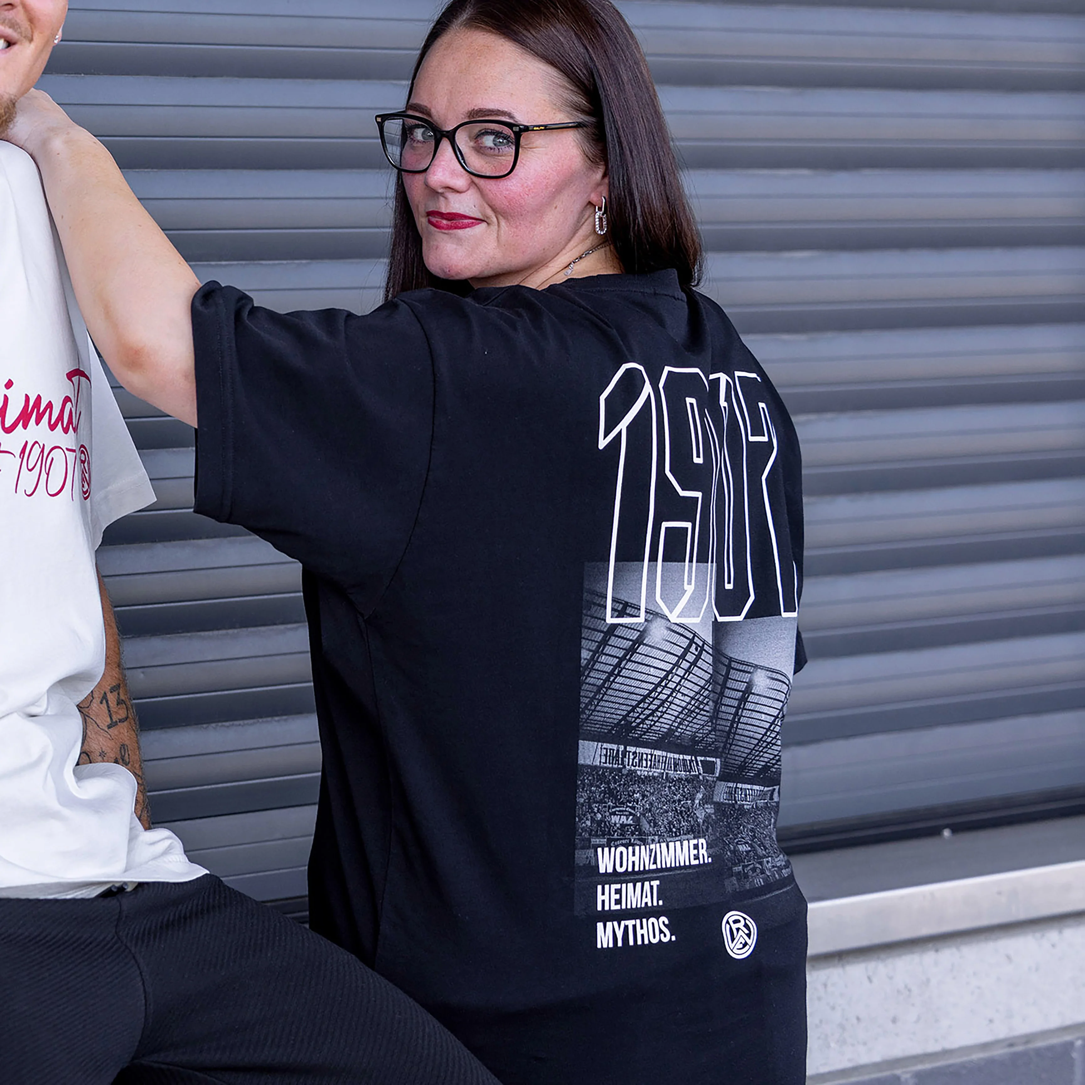T-Shirt Oversize "Spieltag" schwarz - Image 3